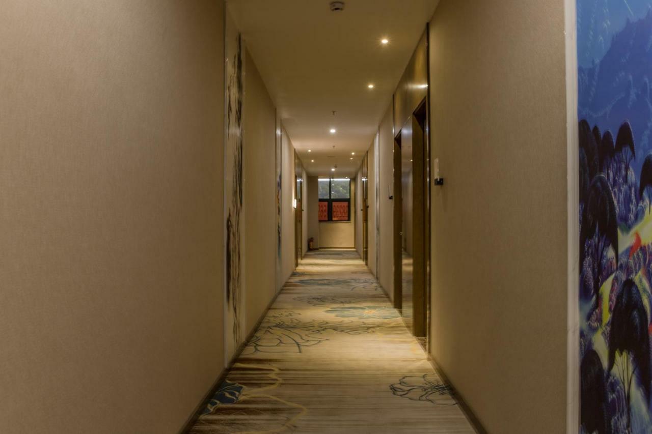 Zhongshan Bafei Hotel Экстерьер фото